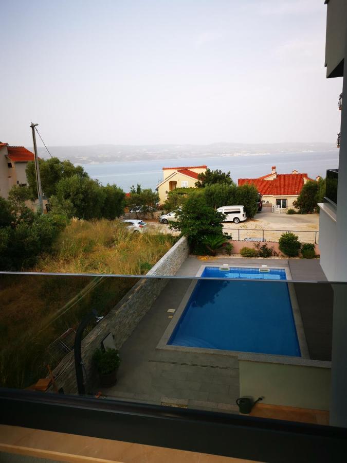 Apartments Marina 奥米什 外观 照片
