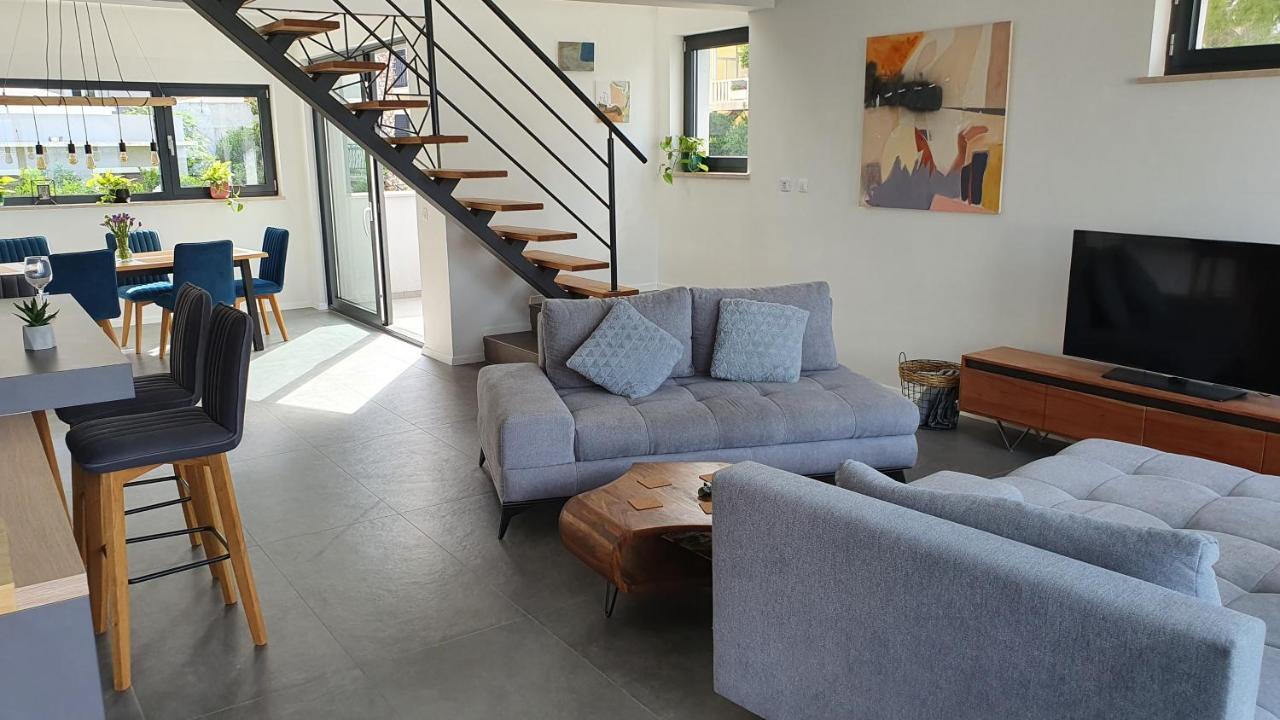 Apartments Marina 奥米什 外观 照片