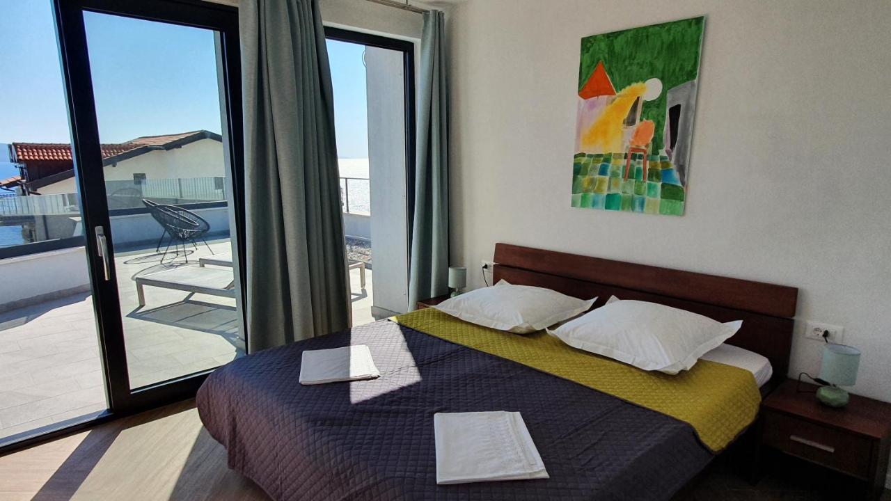 Apartments Marina 奥米什 外观 照片