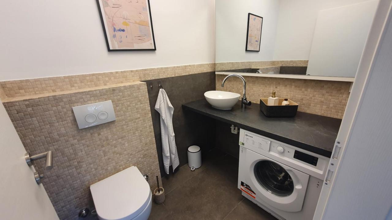 Apartments Marina 奥米什 外观 照片